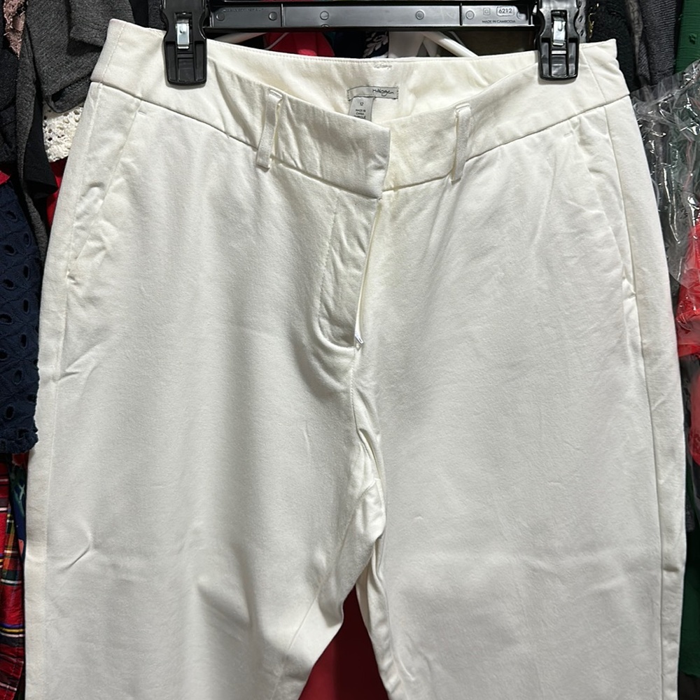 White capri dress pants